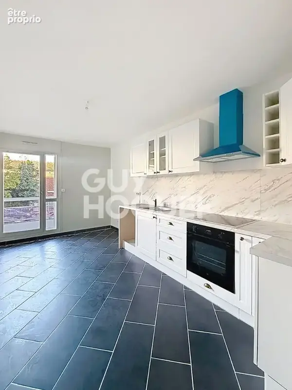 Appartement 4 pièces 94 m² à vendre à Margny-Les-Compiegne (60280) - photo 2