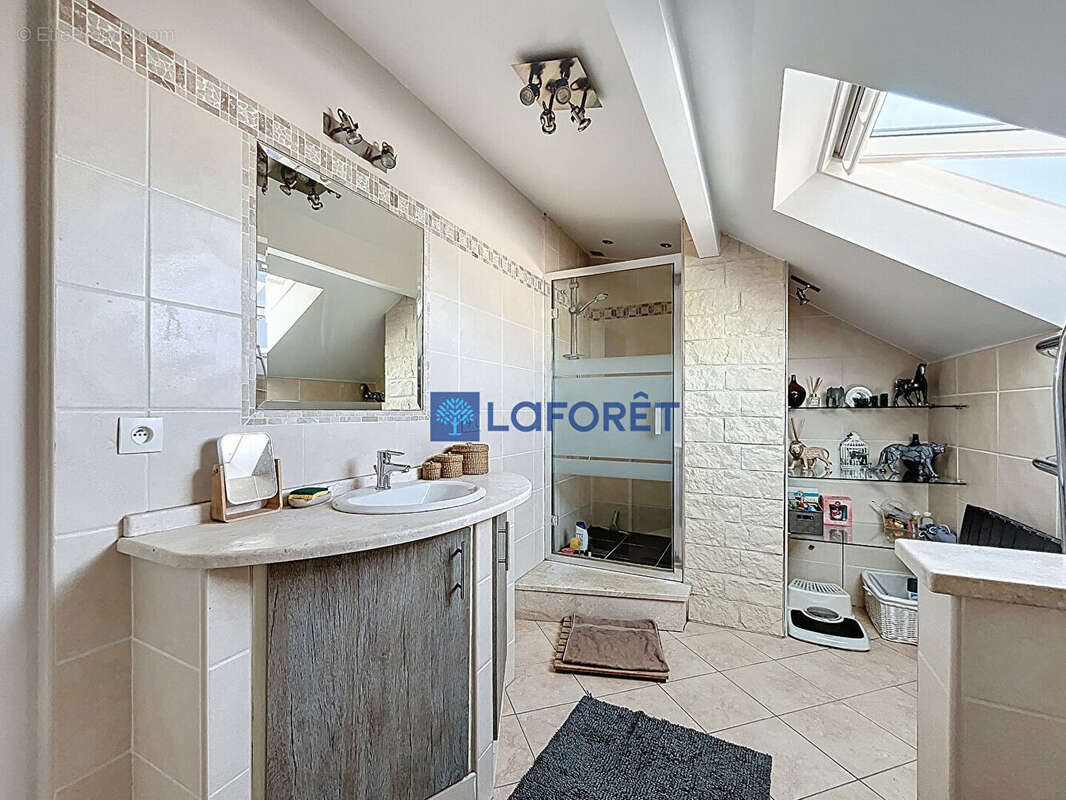 Maison à SAVIGNY-SUR-ORGE