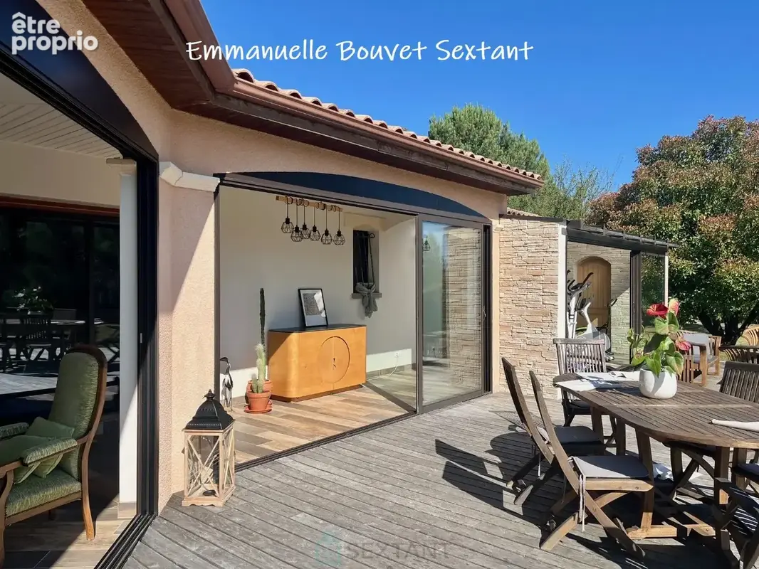 Superbe domaine touristique, 3 ha, 5 chalets bois, salle de réception, maison d'habitation, piscine, divers dépendances - photo 10