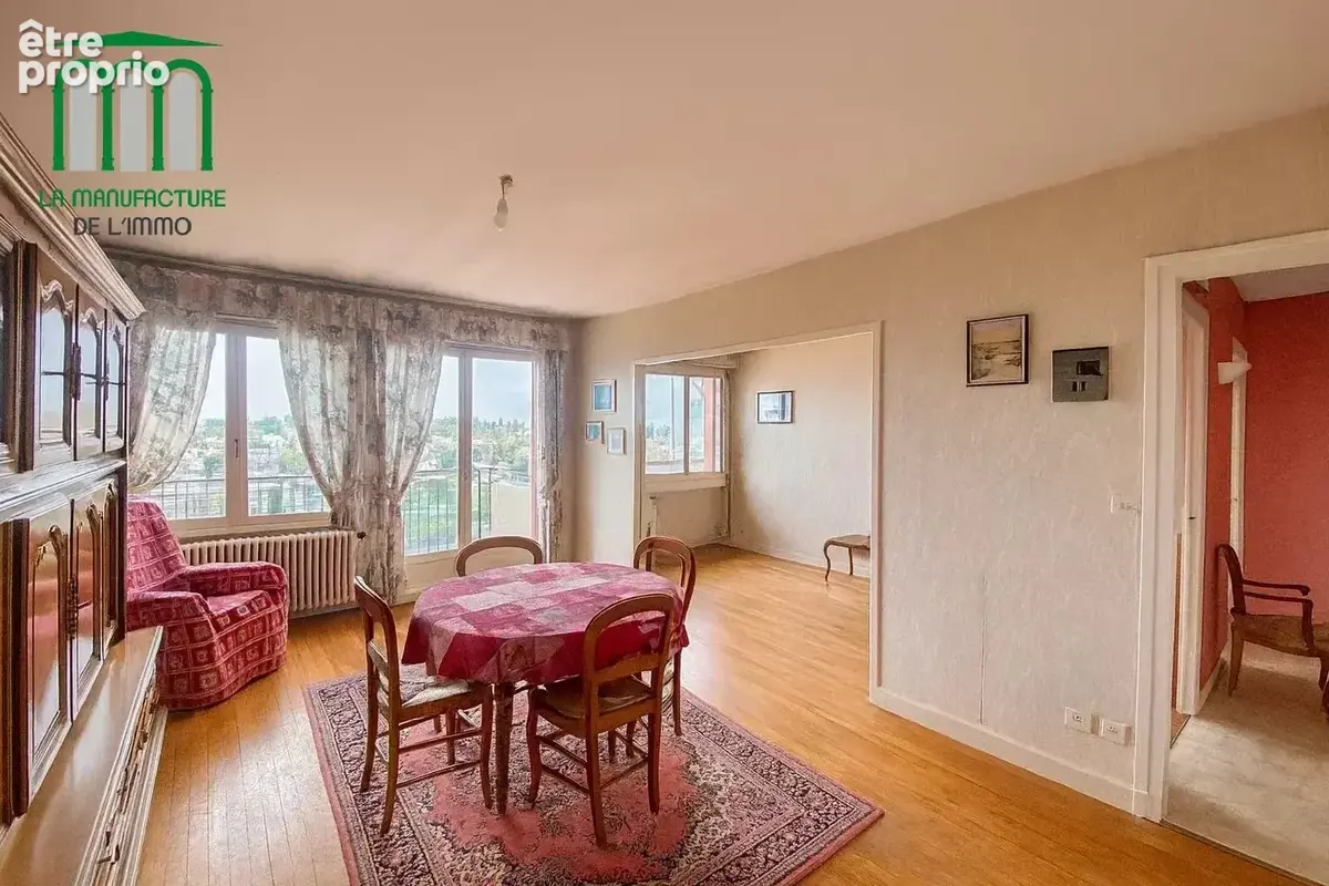 Appartement à SAINT-ETIENNE