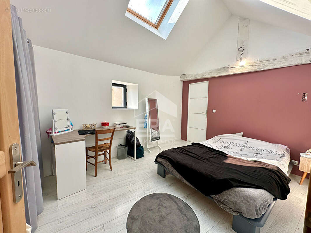 Maison à OGEU-LES-BAINS