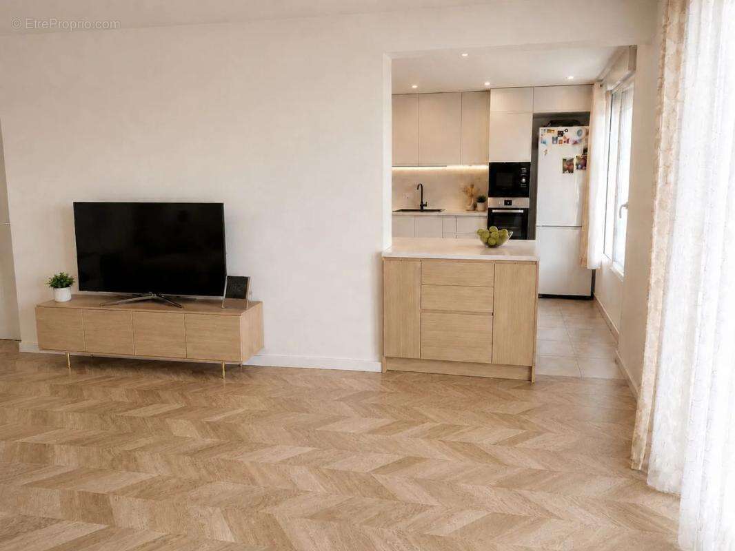 Appartement à NANTERRE