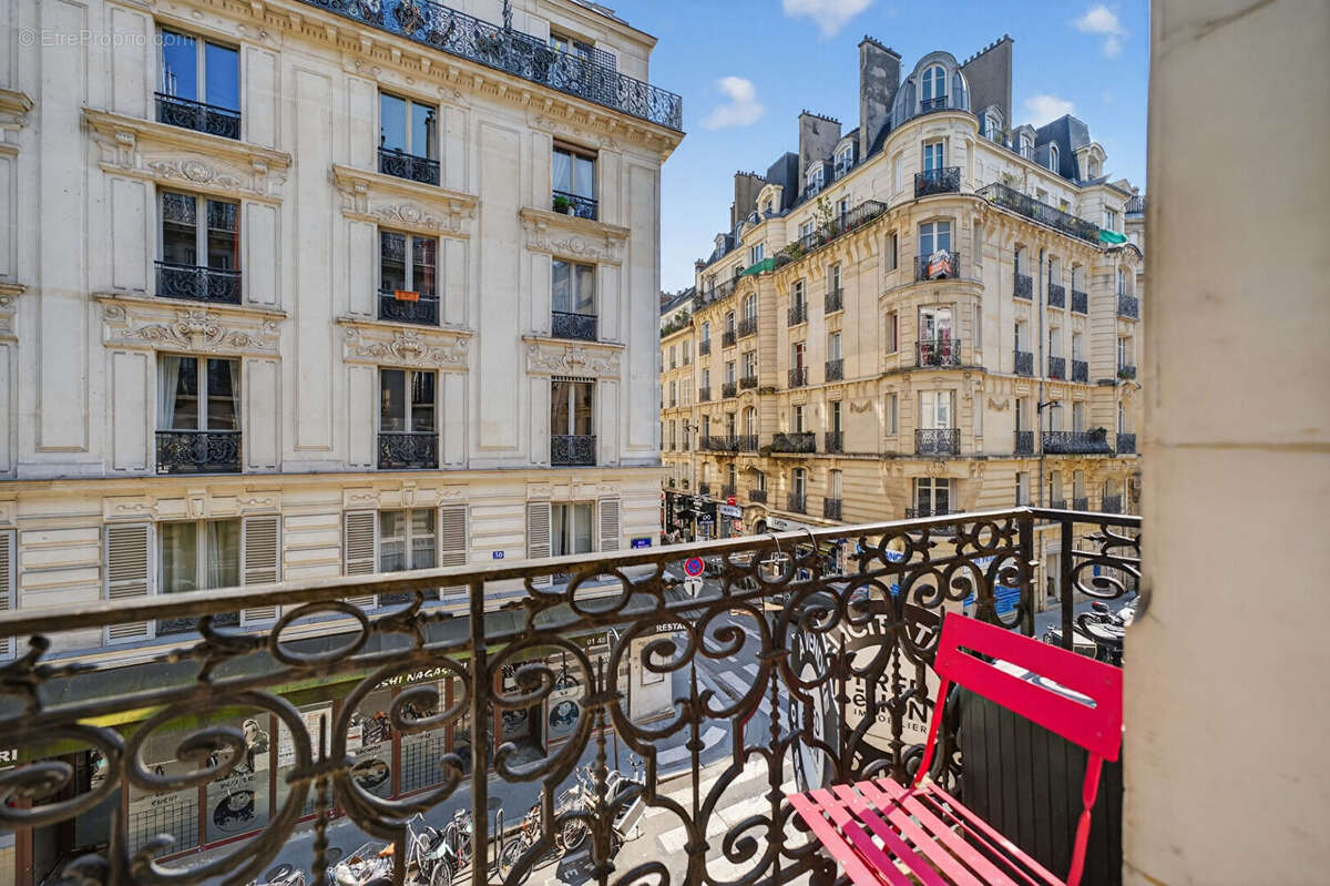 Appartement à PARIS-10E