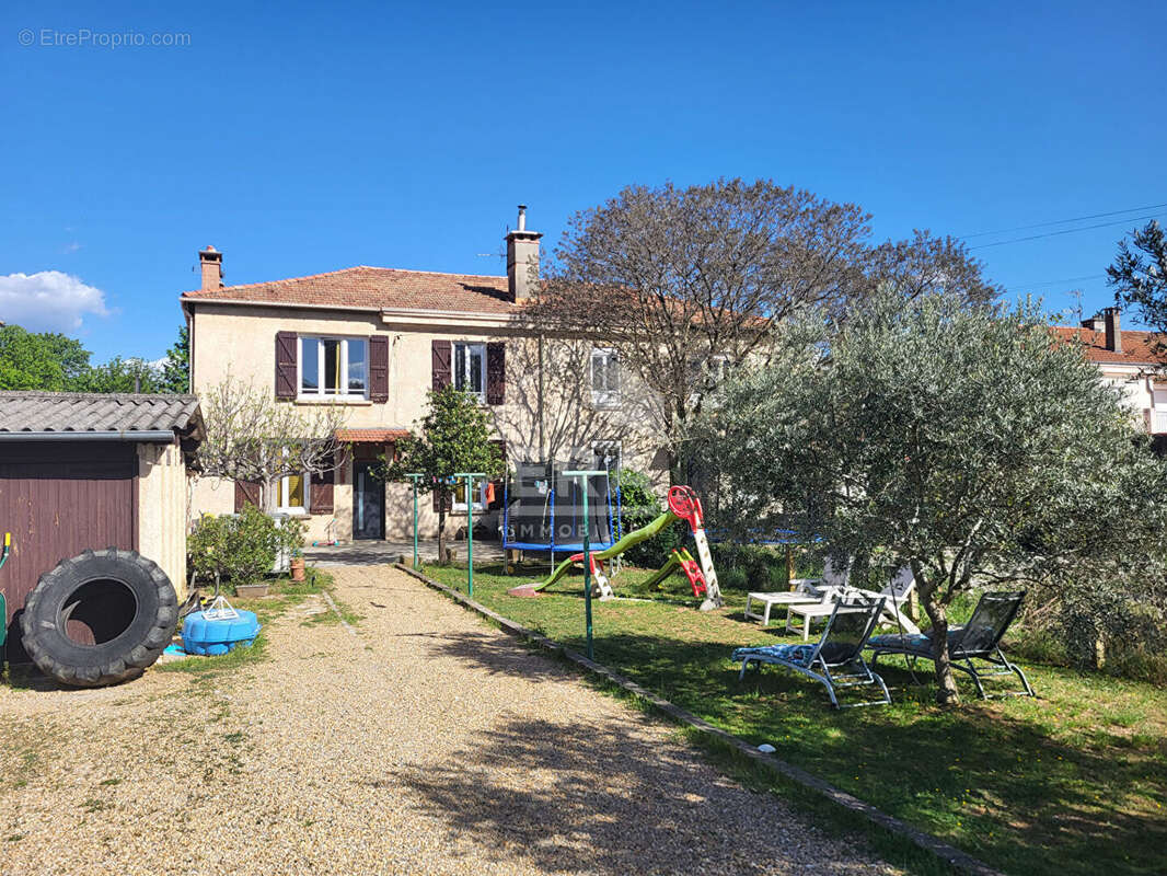 Maison à CHATEAU-ARNOUX-SAINT-AUBAN
