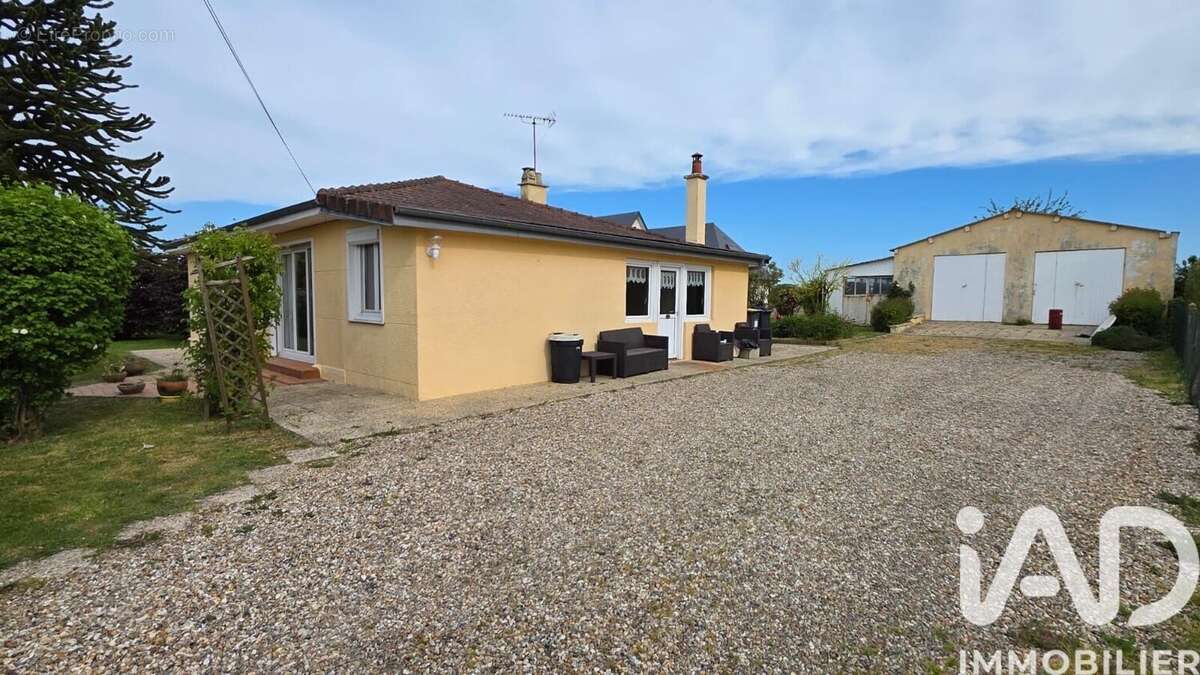 Maison 98 m² à Longuerue  - photo 3