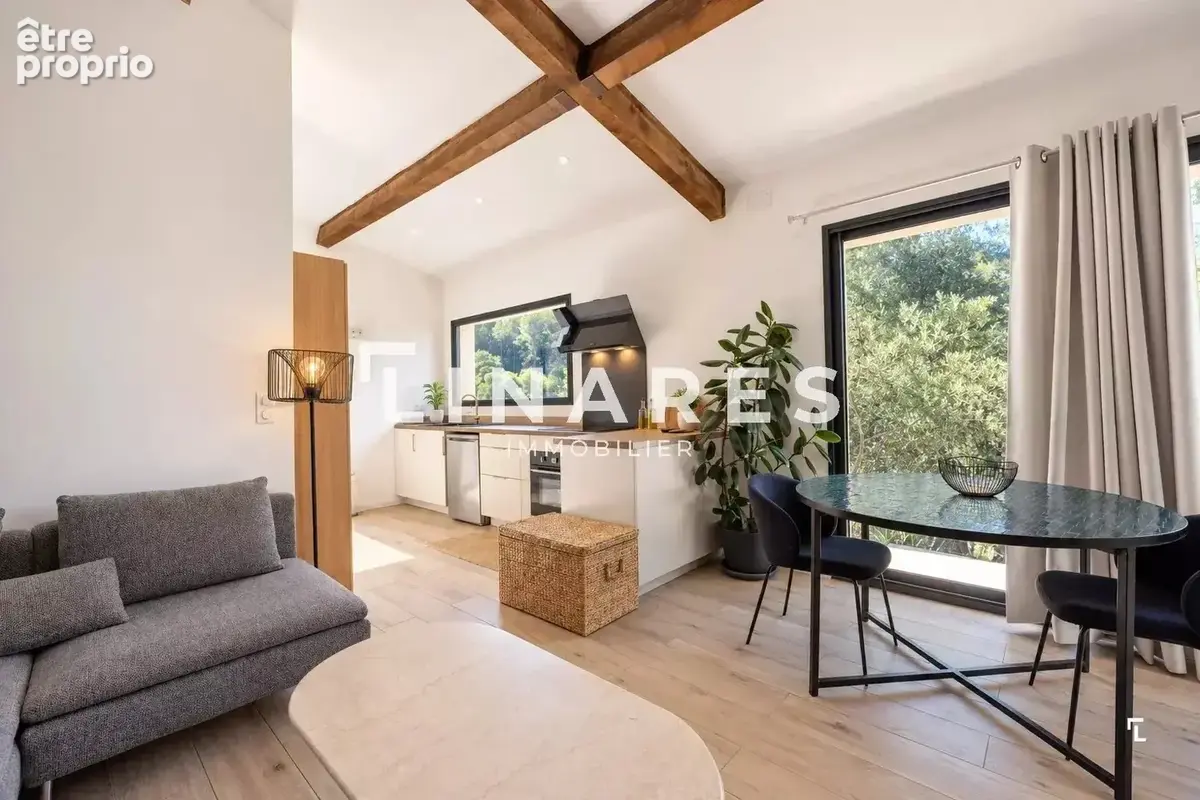LA SUBLIME - Villa T6 de 232m² dont une dépendance aménagée de 50m² - Piscine - Terrain de 6700m² - 13400 AUBAGNE - photo 14