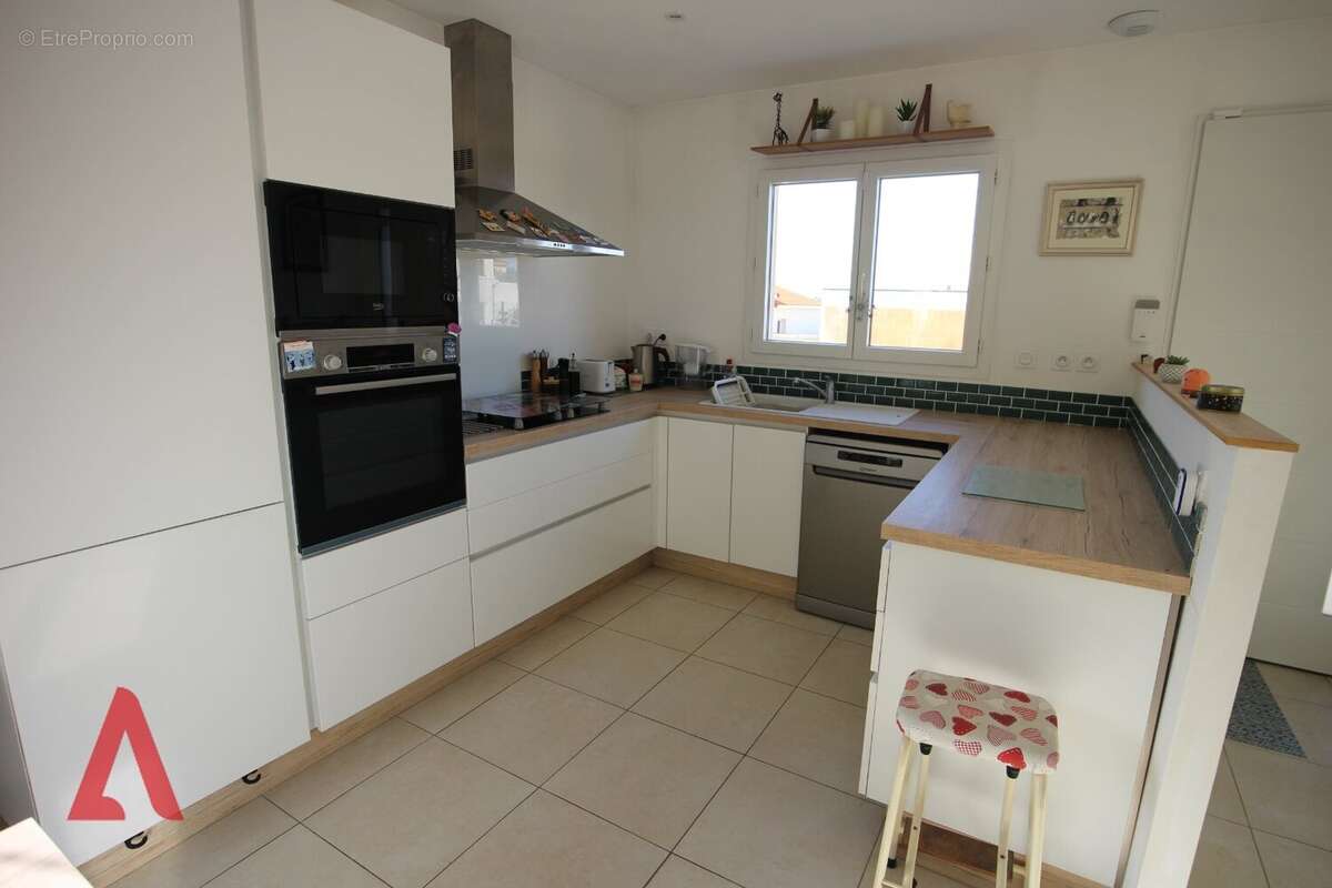 Maison à NISSAN-LEZ-ENSERUNE