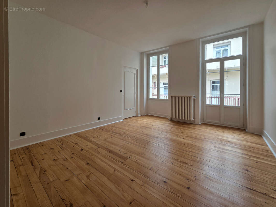 Appartement à SAINT-ETIENNE