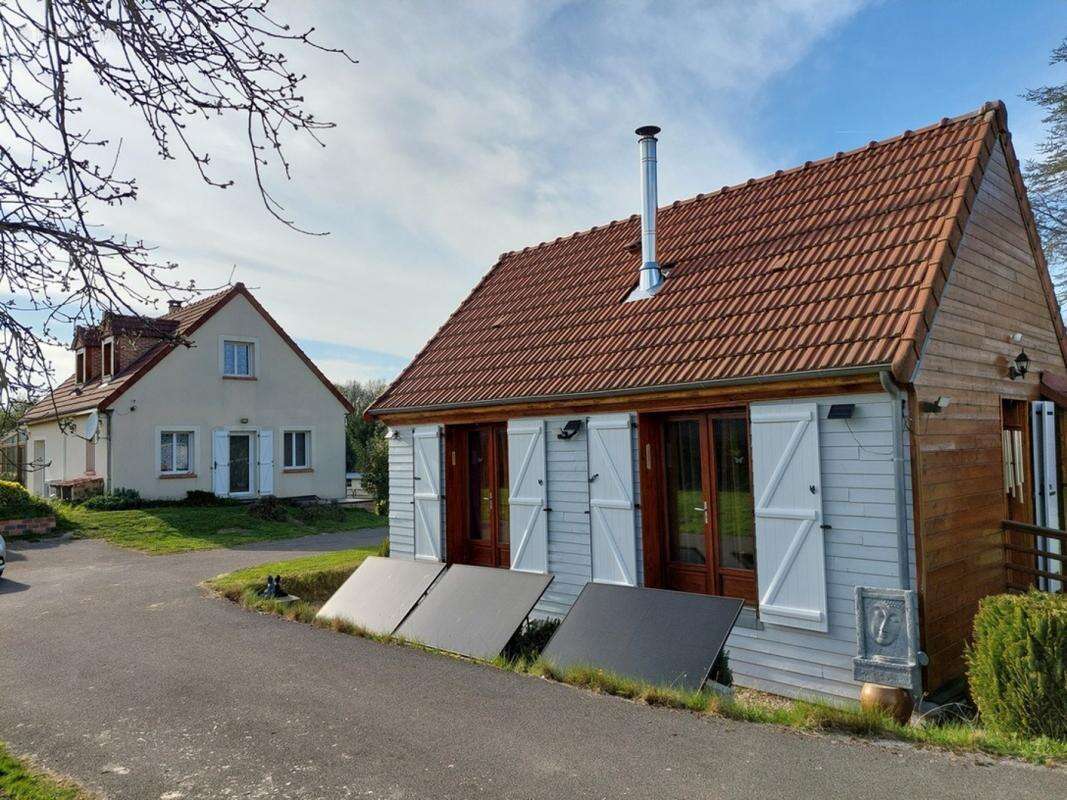 Maison à SAINT-JEAN-LES-DEUX-JUMEAUX