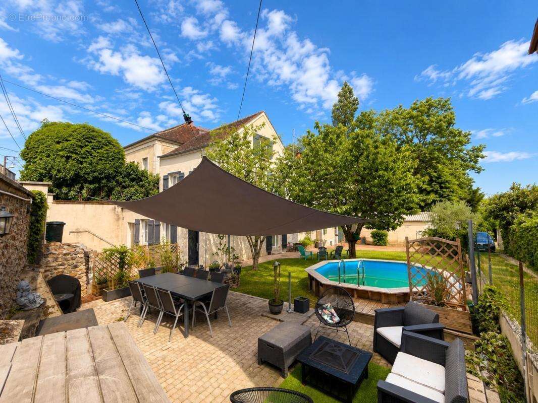 Maison à CHAUMES-EN-BRIE