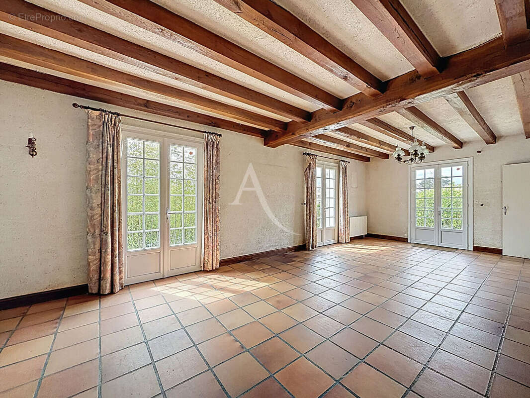 Maison à BRIOLLAY