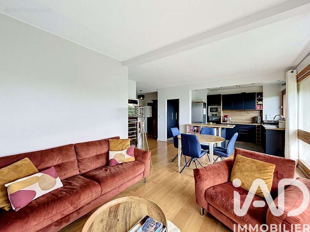 Photo 3 - Appartement à LA CELLE-SAINT-CLOUD