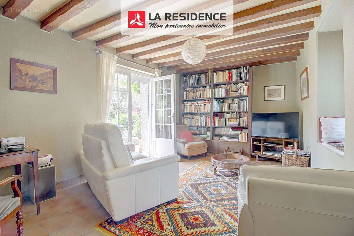 Maison à LA VILLENEUVE-EN-CHEVRIE