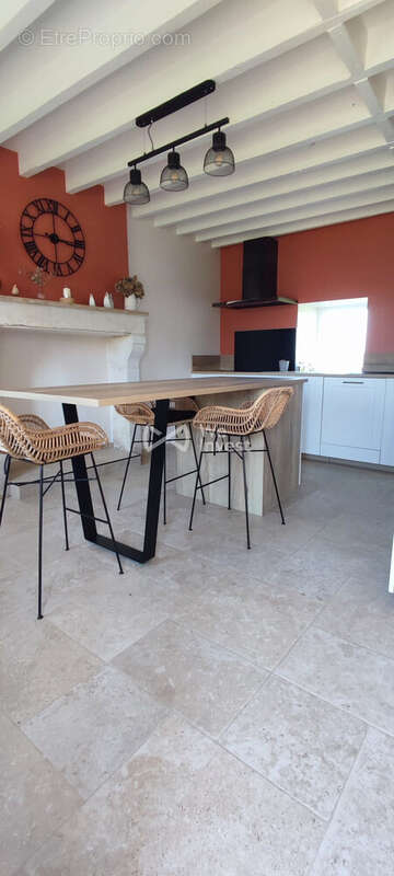 Maison 320 m² à Cordey  - photo 6