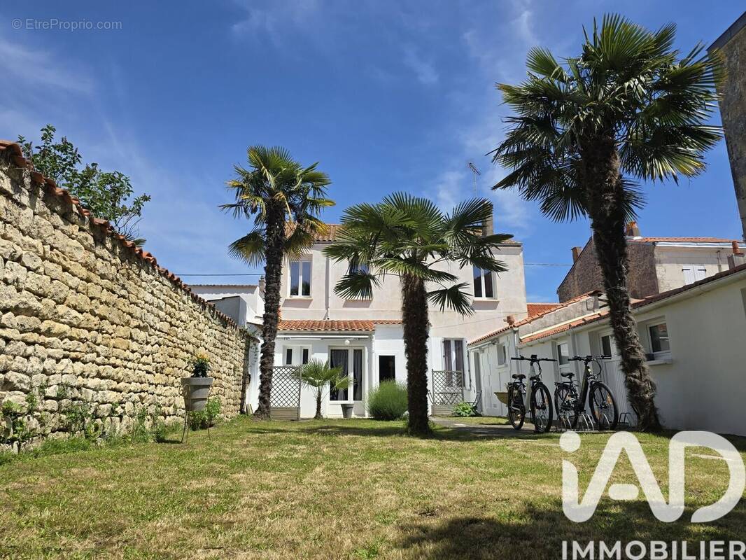 Photo 1 - Maison à ROCHEFORT