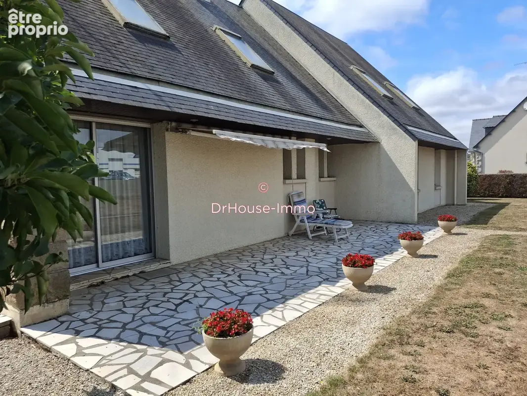 Maison à SAINT-HILAIRE-DU-HARCOUET