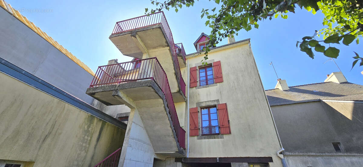 Appartement à QUIMPERLE