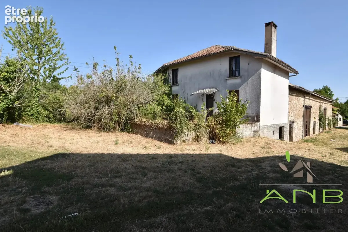 Maison 160 m² à Saint-Mathieu  - photo 3