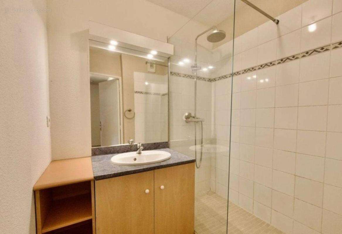 La rivière saint Sauveur, RDC, 3 pièces 62.8 m², balcon 8m², 2 places de parking. piscine, tennis, résidence sécurisée - photo 7