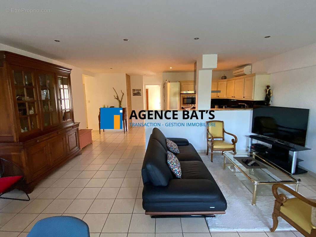 Photo 2 - Appartement à ROCHE-LA-MOLIERE