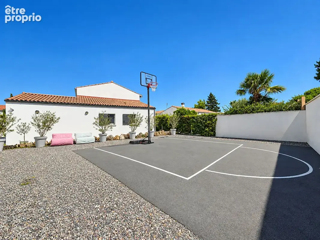 CENTRE VILLE - Villa d'exception offrant intimité, volumes & prestations - photo 15