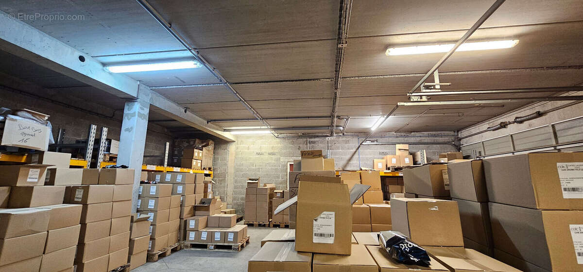 Commerce à PLOMELIN