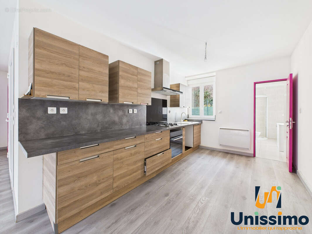 Appartement à L'ISLE-SUR-LE-DOUBS