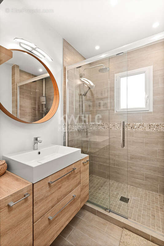 Maison 111 m² à Le Cannet  - photo 8