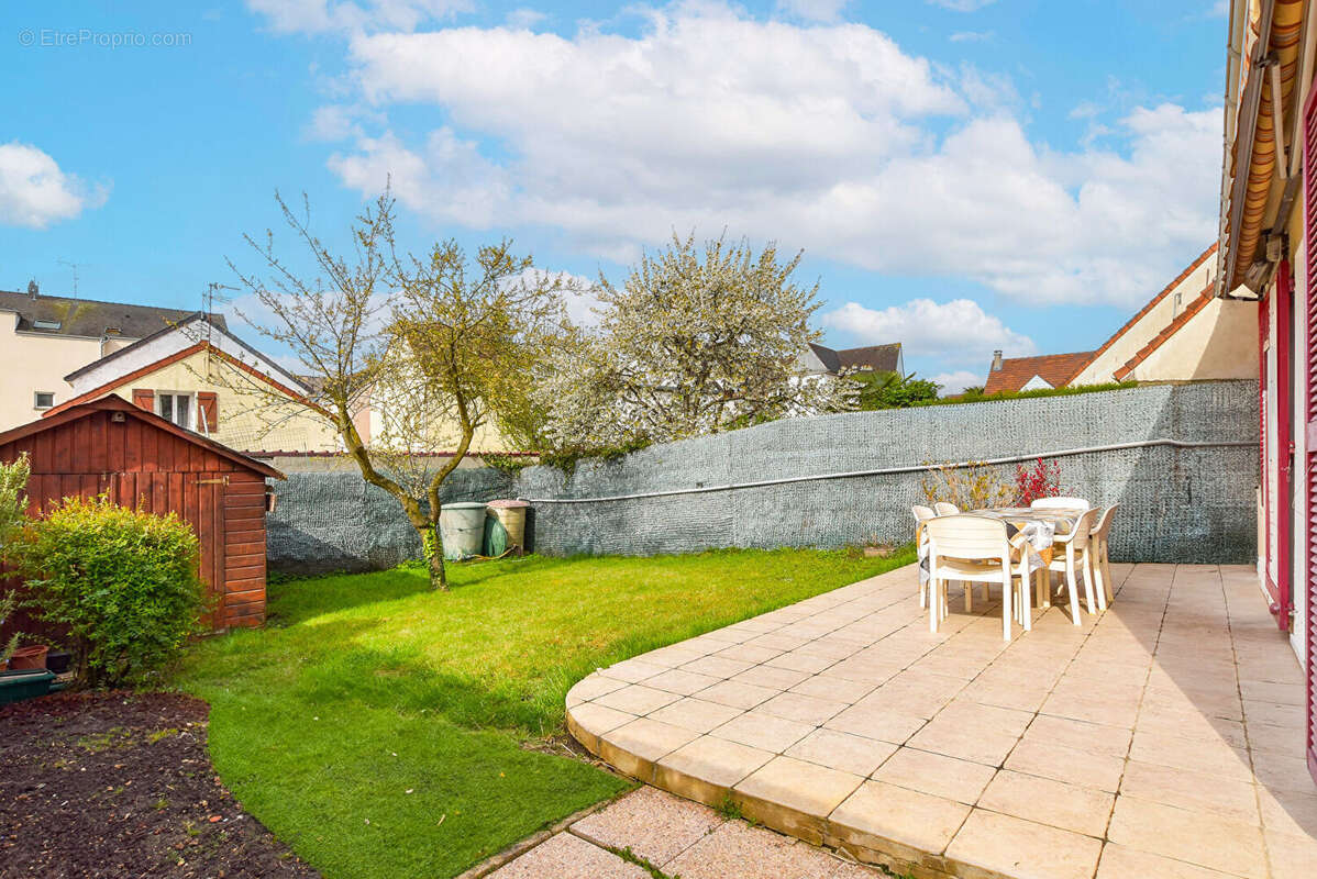 Maison à BRIE-COMTE-ROBERT