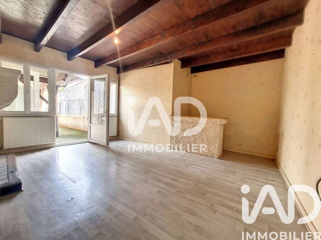 Maison 96 m² à Leignes-Sur-Fontaine  - photo 5