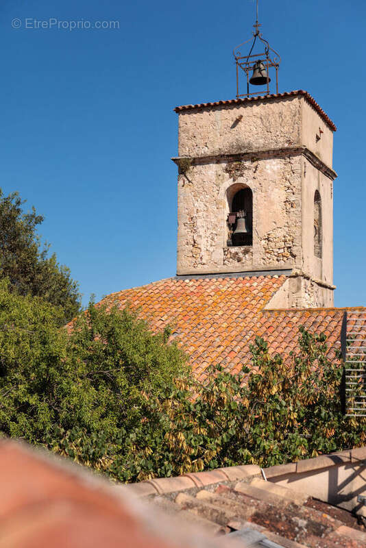 Appartement à MONTAUROUX