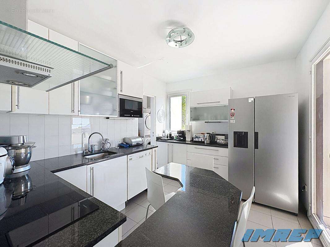 Appartement à MARSEILLE-9E