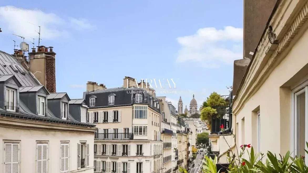 Appartement à PARIS-8E