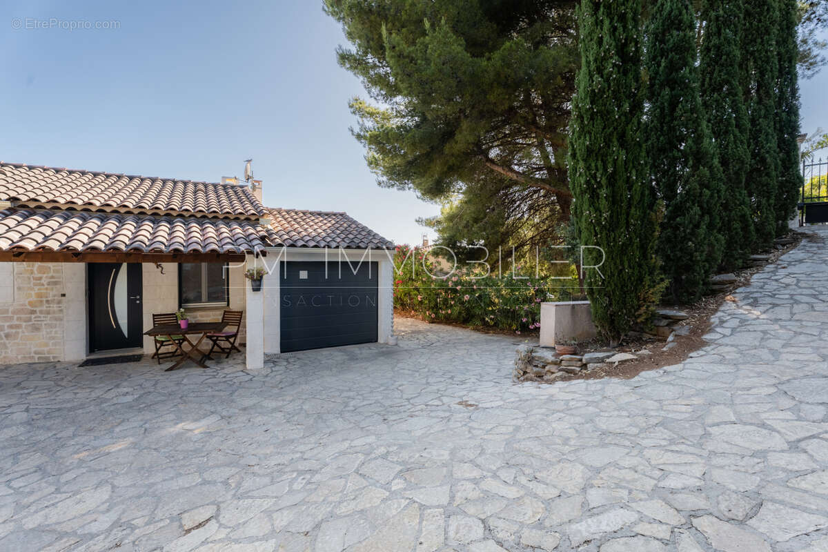 Maison à LE CASTELLET