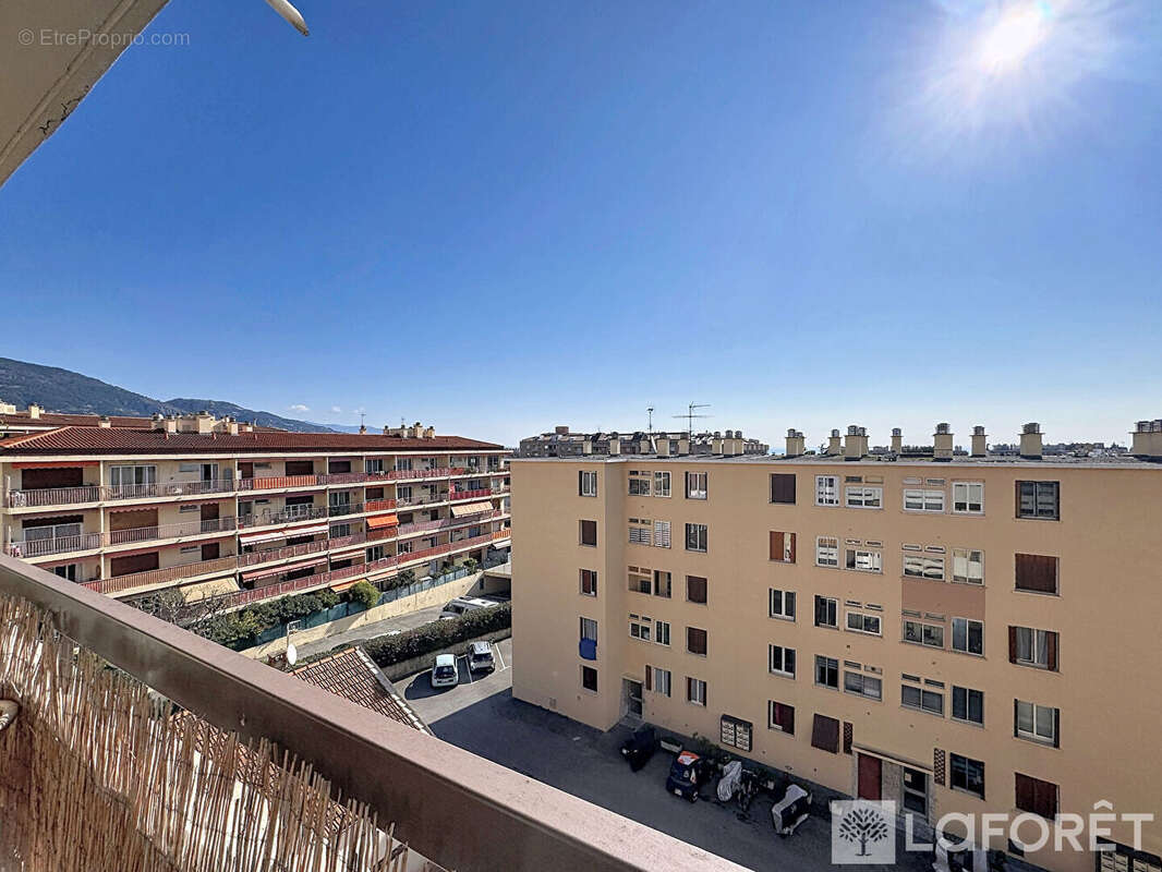 Appartement à ROQUEBRUNE-CAP-MARTIN