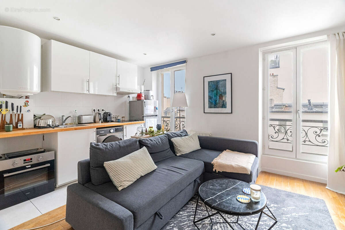 Appartement à PARIS-17E