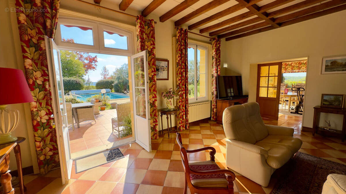 Maison à FOUGUEYROLLES