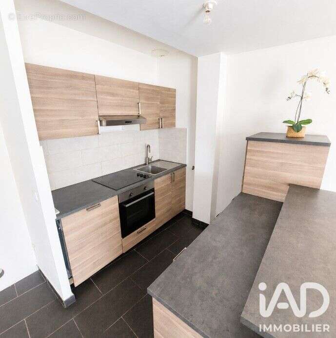 Appartement 57 m² à Saint-Just  - photo 5
