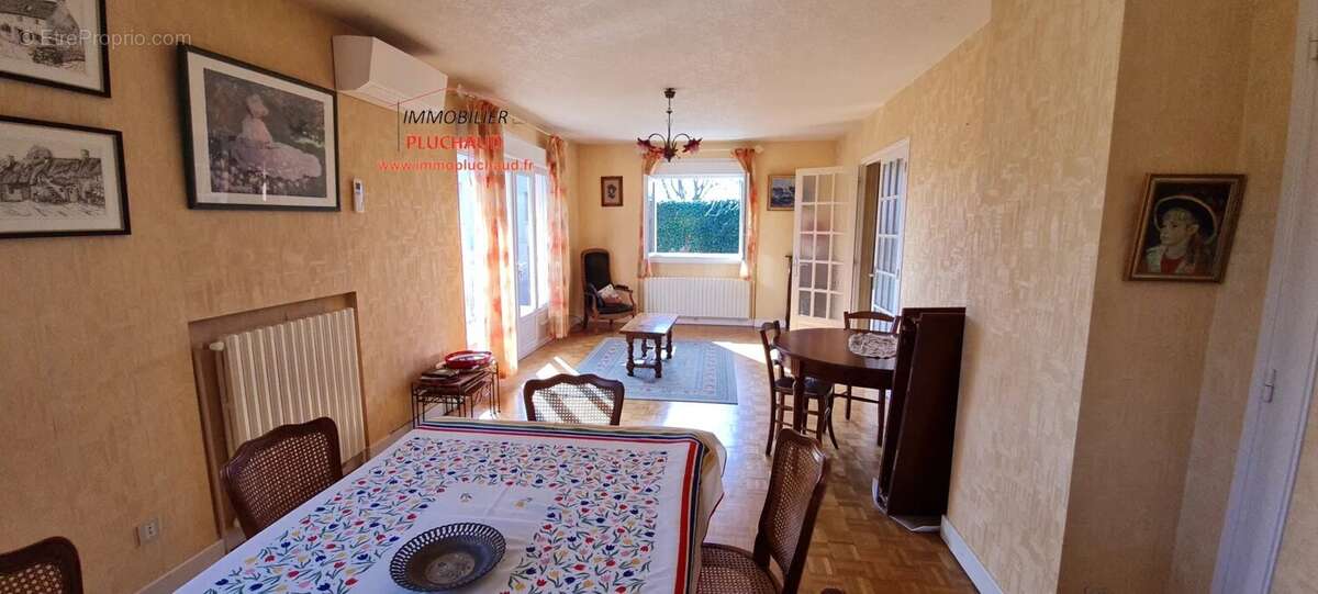 Maison à PARAY-LE-MONIAL