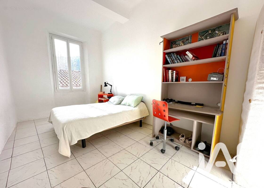 Photo 1 - Maison à CUERS