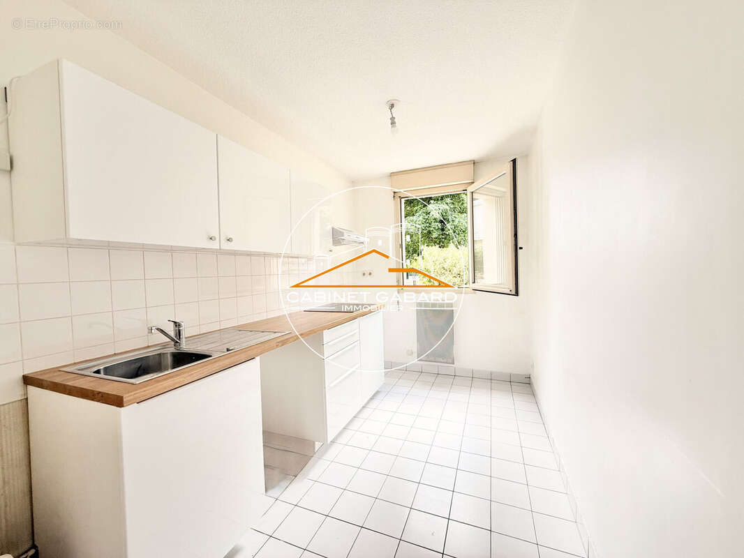 Appartement 65 m² à Angers  - photo 2