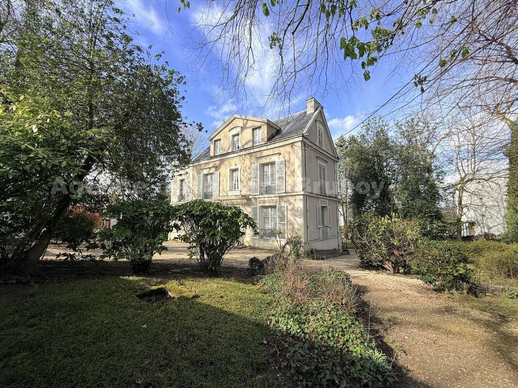 Facade - Maison à BRUNOY