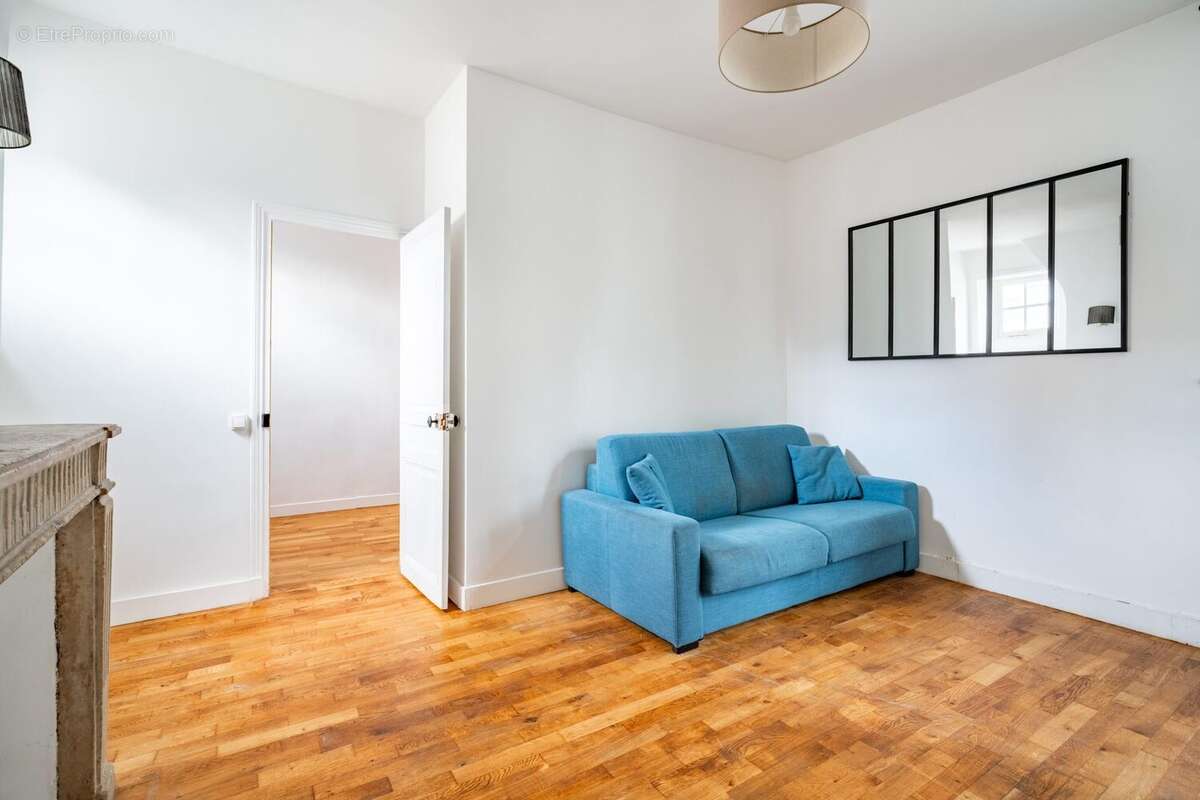 Appartement à PARIS-2E