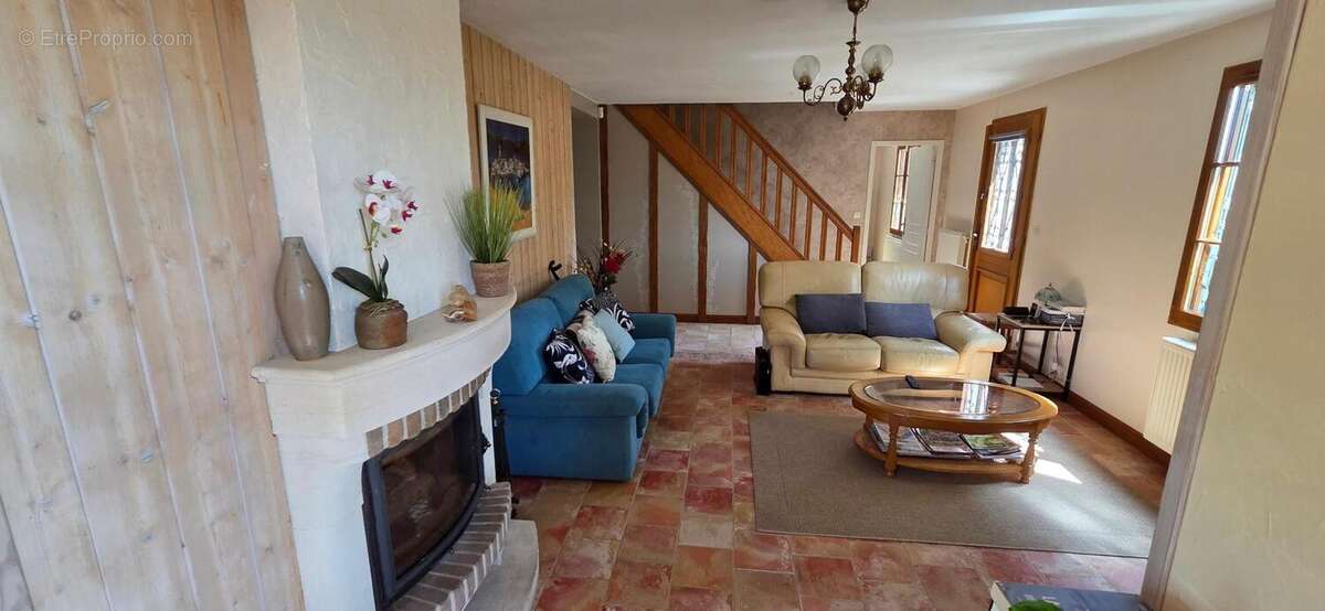 Maison 133 m² à Coussay-Les-Bois  - photo 2