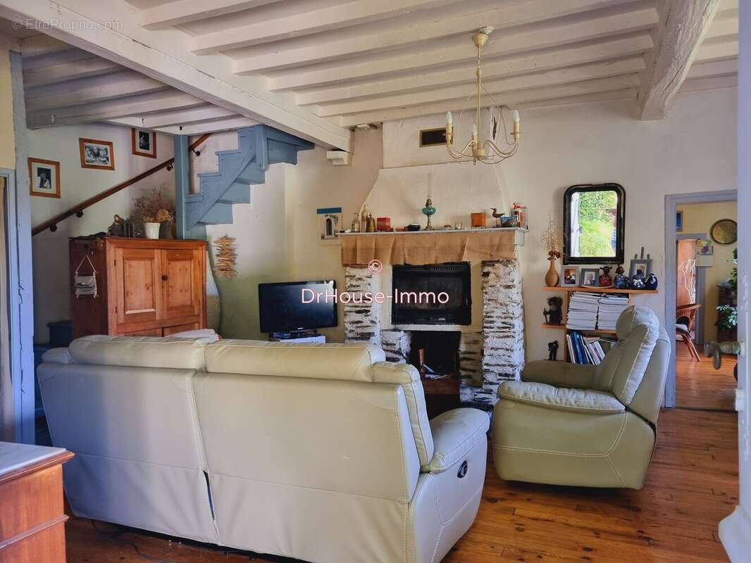 Maison à LABASTIDE-ESPARBAIRENQUE