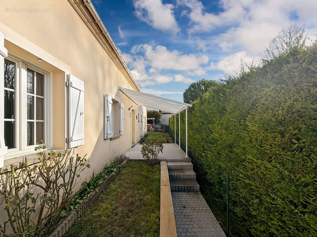 Maison - saint cyr en arthies - 7pièces - photo 12