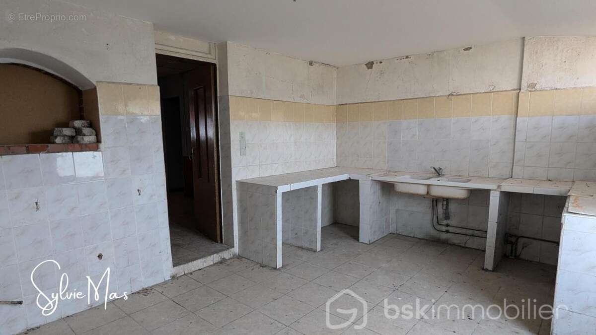 Appartement à FUMEL