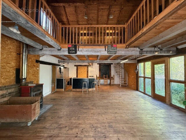 Maison à LA VACQUERIE-ET-SAINT-MARTIN-DE-CASTRIES