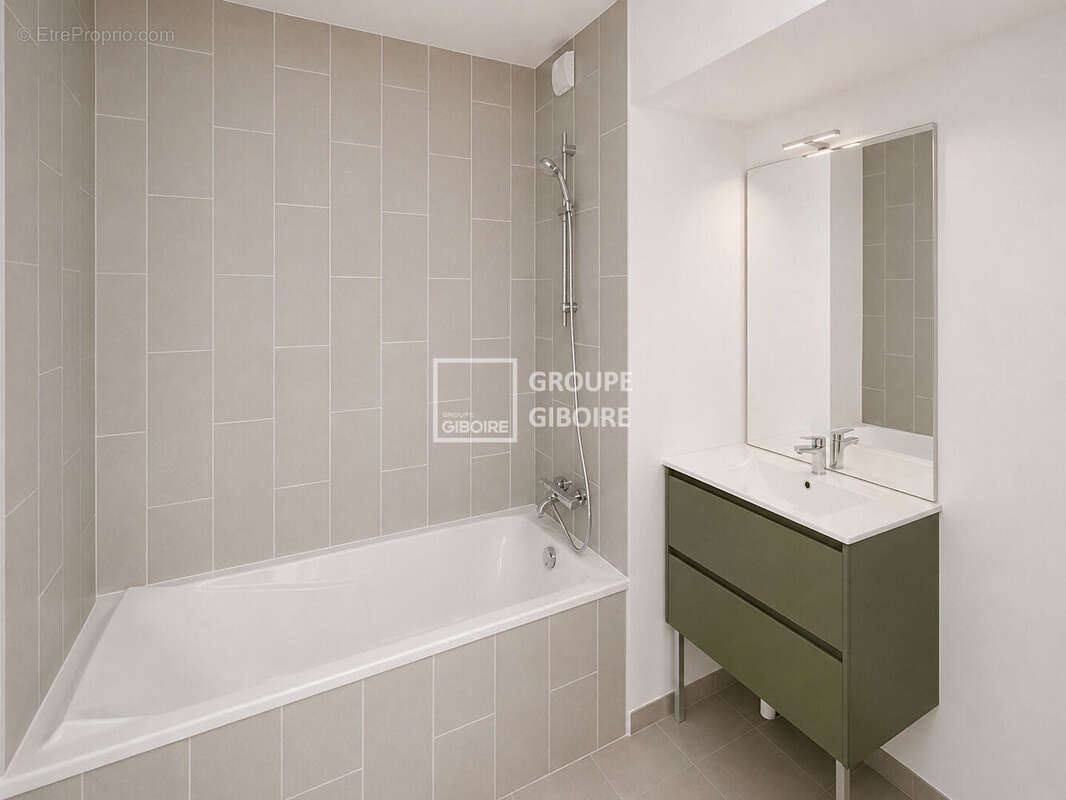 Appartement à SAINT-AVE