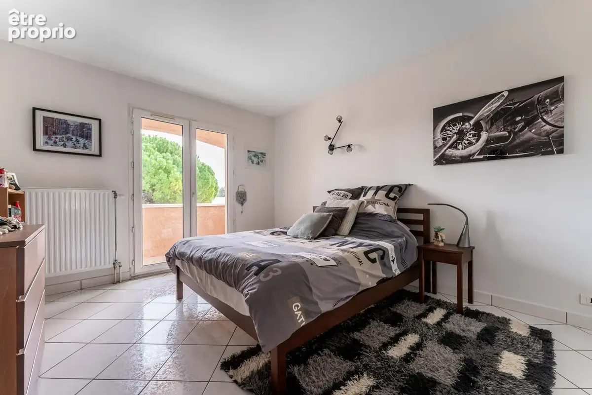 Maison de 240m2 - 8 pièces -  dans un cadre d exception a cailloux sur fontaines - photo 13